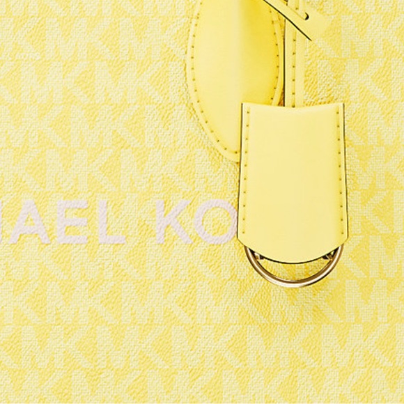 Michael Kors Mirella Yellow Satchel with Detachable Strap NEW🌼🌼 - Picture 4 of 8